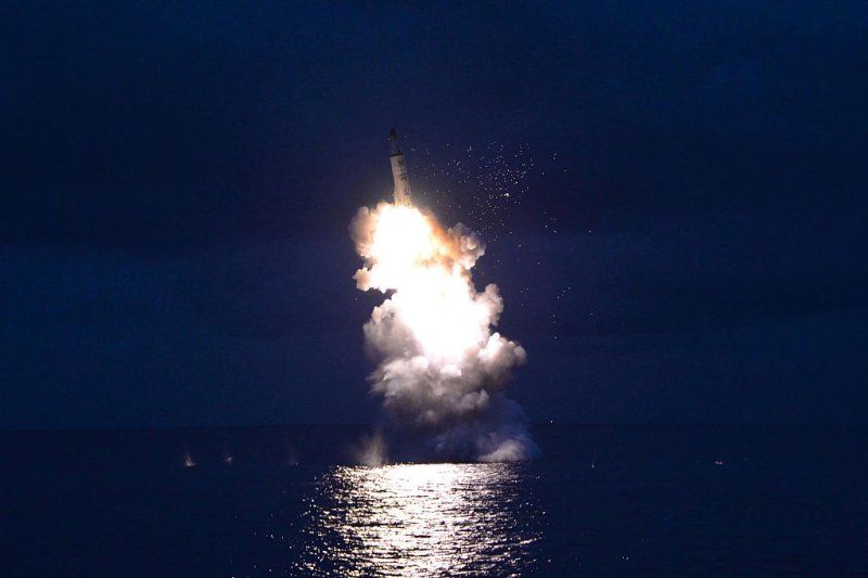 CSIS: Triều Tiên đang chuẩn bị thử nghiệm phóng tên lửa từ tàu ngầm