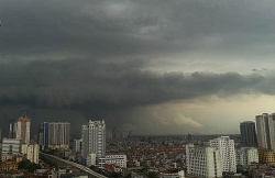 Dự báo thời tiết ngày và đêm nay (27/9): Bắc Bộ, Nam Bộ, Tây Nguyên mưa lớn diện rộng; Cảnh báo mưa dông ở nội thành Hà Nội