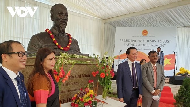 President Ho Chi Minh bust erected in New Delhi