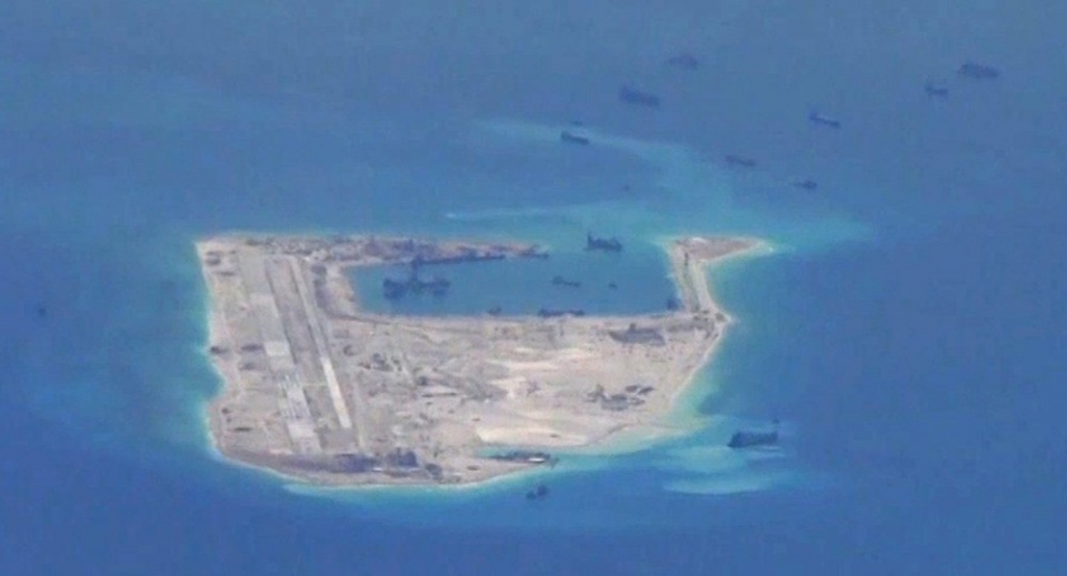 ‘Trung Quốc đặt thiết bị quân sự trên các đảo nhân tạo ở Biển Đông’