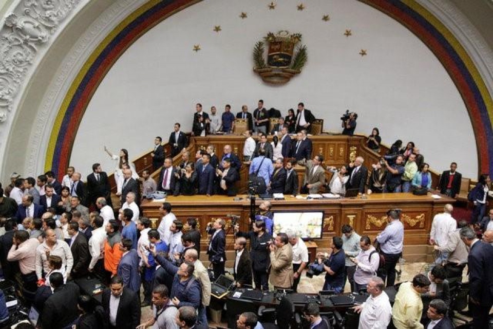 Venezuela: Quốc hội tuyên bố chính quyền Tổng thống "đảo chính"