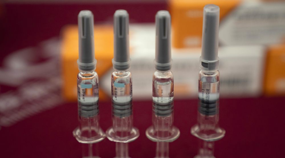 Nga tin tưởng sẽ có vaccine thứ 3 ngừa Covid-19; WHO hy vọng 'cuối năm nay'