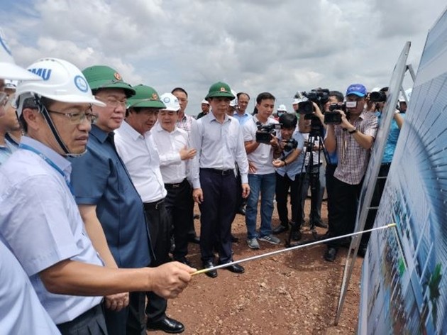 NA Chairman urges to push ground clearance for Long Thanh airport project