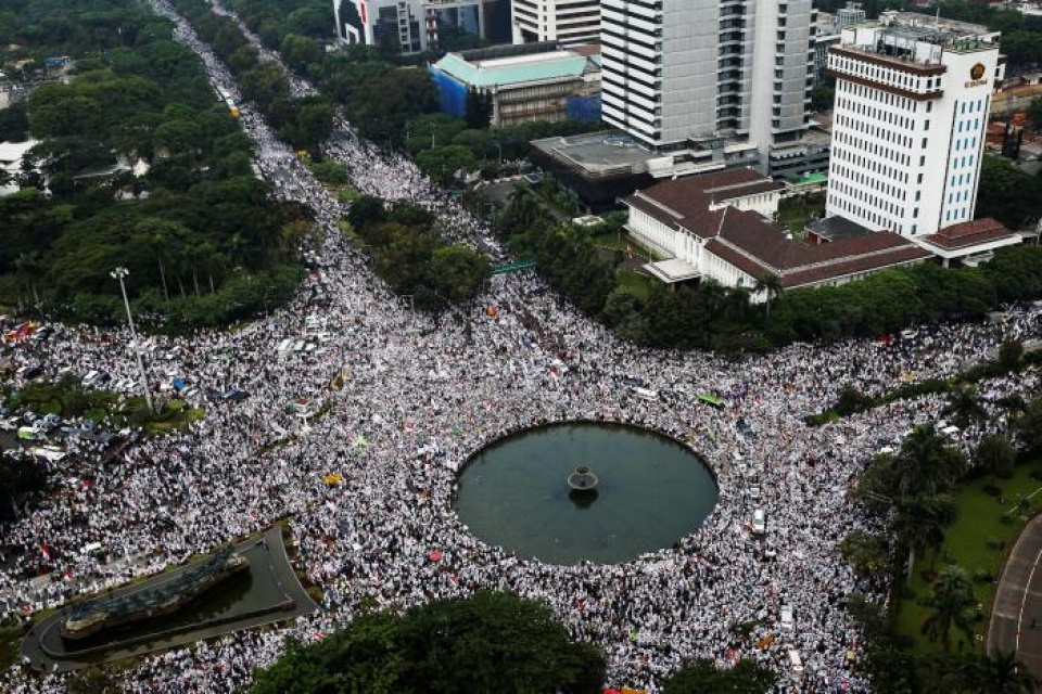 Indonesia: Hàng chục nghìn người Hồi giáo biểu tình tại thủ đô Jakarta