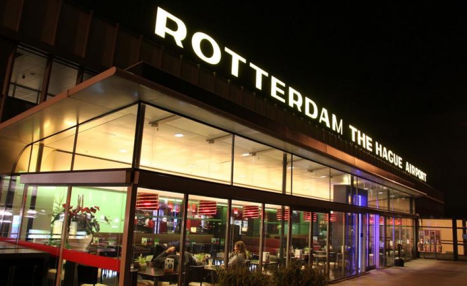 Hà Lan: Tin nhắn nặc danh đe dọa tấn công sân bay Rotterdam