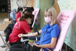 Hiến máu tình nguyện để thắt chặt tình cảm người dân hai nước Việt Nam-Thái Lan