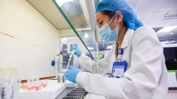 PM demands stronger anti-pandemic actions in face of Omicron