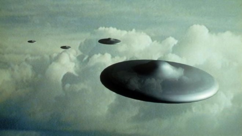 cia cong bo tai lieu mat ve ufo