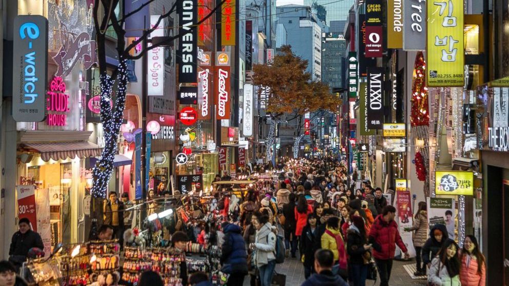 Xuất khẩu của Hàn Quốc 'bứt tốc' bất chấp diễn biến phức tạp của dịch bệnh