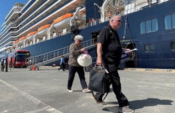 Dịch Covid-19: Malaysia cấm mọi tàu thuyền từ Trung Quốc cập cảng