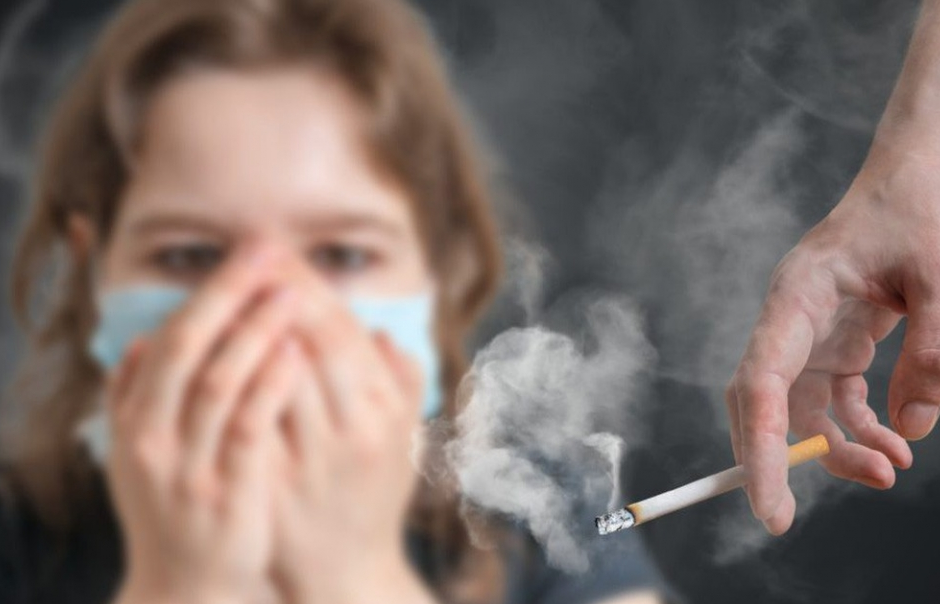 Phụ nữ Việt Nam bị mắc nhiều bệnh liên quan đến hút thuốc lá thụ động