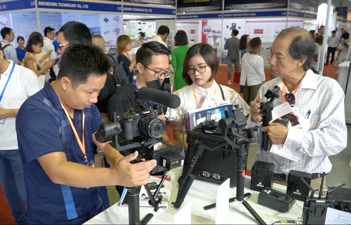 Nhiều công nghệ mới được giới thiệu tại Vietnam ICT Comm - Telefilm 2020
