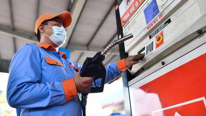 Bộ trưởng Nguyễn Hồng Diên: Nguồn cung xăng dầu không thiếu nhưng bị đứt gãy ở một số phân khúc