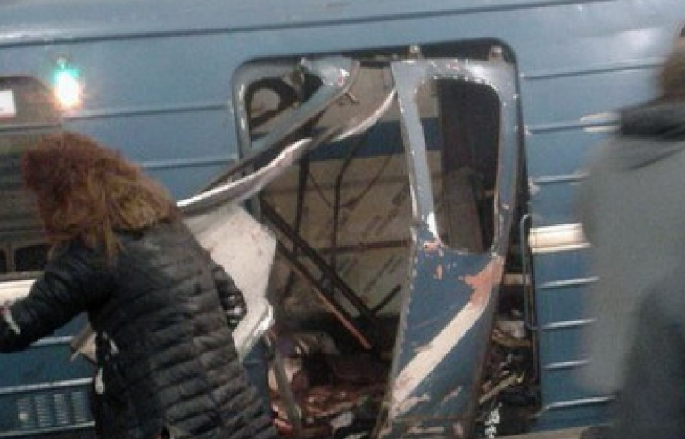 Nổ lớn tại ga tàu điện ngầm St Peterburg: Ít nhất 9 người thiệt mạng