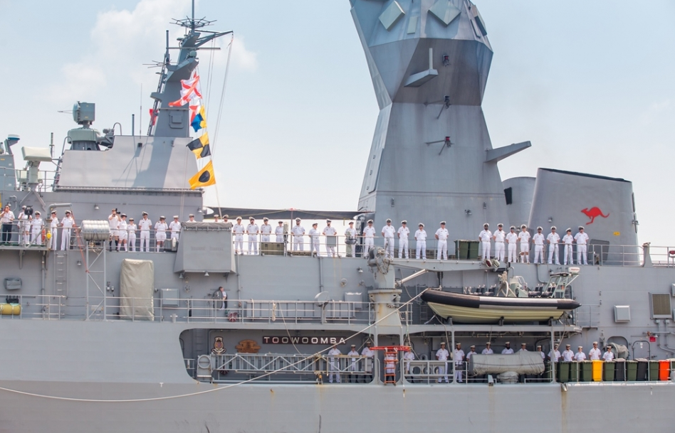 Tàu Hải quân Hoàng gia Australia bắt đầu chuyến thăm thiện chí Việt Nam