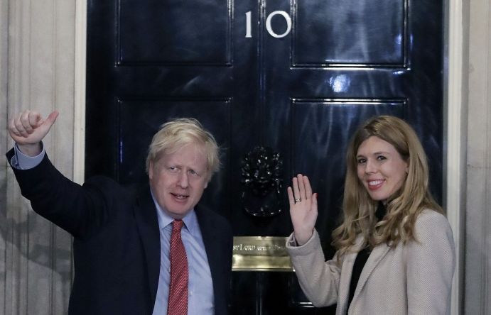 Hôn thê của Thủ tướng Anh Boris Johnson nhiễm Covid-19