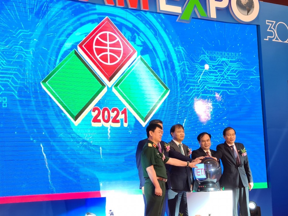 2021 Viet Nam Expo opens in Ha Noi