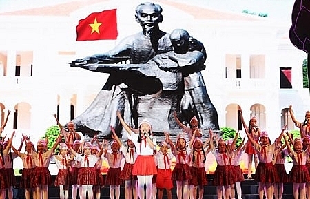 "Tháng 5 ơn Người" tưởng nhớ Chủ tịch Hồ Chí Minh