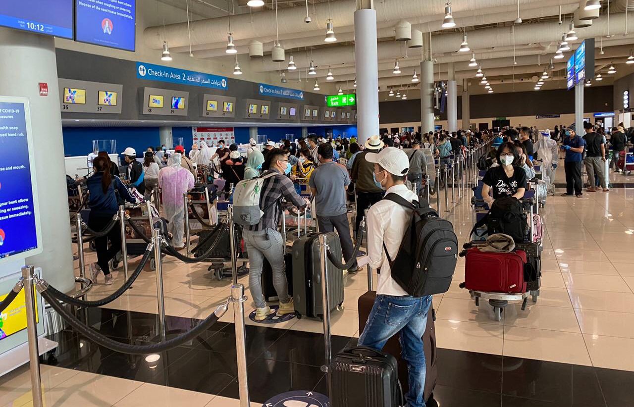 Nearly 300 Vietnamese citizens stranded in UAE due to COVID-19 repatriated