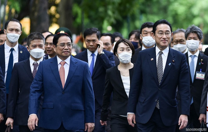 Đối ngoại trong tuần: Thủ tướng Nhật Bản thăm Việt Nam; Bộ trưởng Bùi Thanh Sơn thăm chính thức Lào