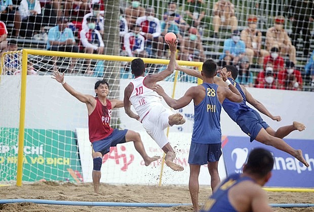 SEA Games 31: Vietnam clinch second win in men’s beach handball