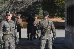 Bất chấp căng thẳng, Triều Tiên tiếp tục điều binh sĩ tới trạm gác biên giới