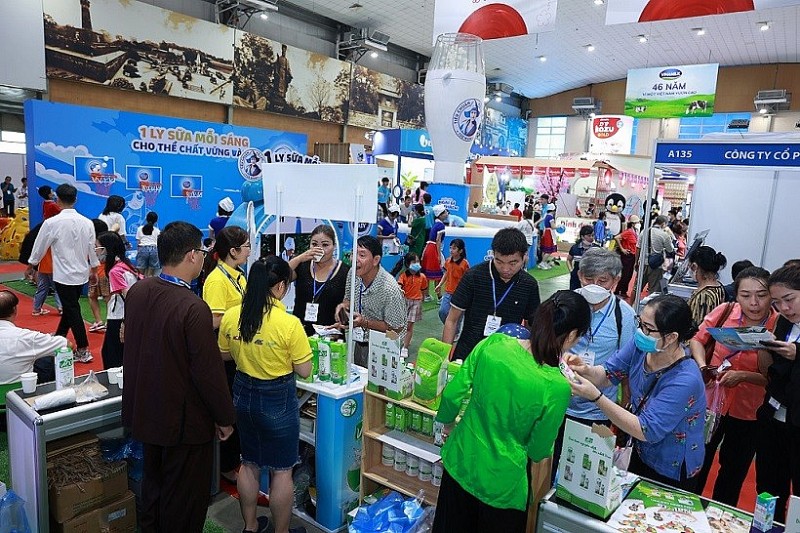 Thị trường sữa Việt Nam năm 2021 đạt doanh thu 119.300 tỷ đồng