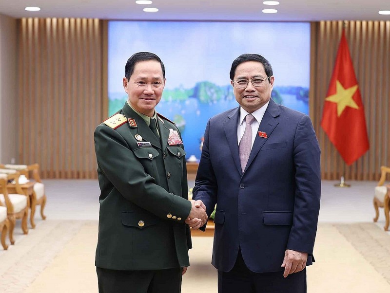 Thủ tướng Phạm Minh Chính tiếp Trung tướng Khamliang Outhakaysone, Tổng Tham mưu trưởng Quân đội nhân dân Lào. (Nguồn: TTXVN)