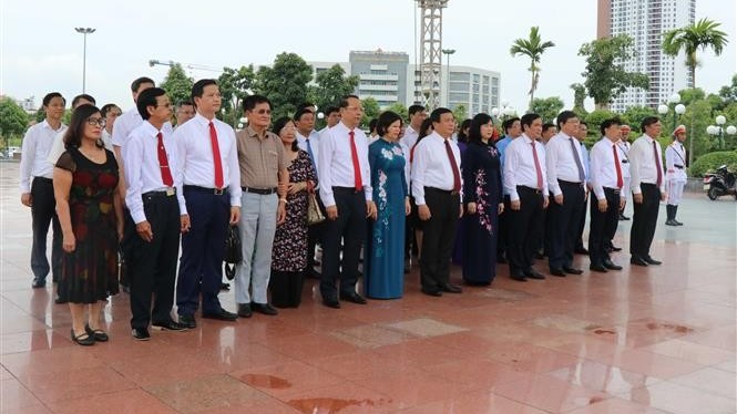 Dâng hương tưởng niệm cố Tổng Bí thư Nguyễn Văn Cừ tại Bắc Ninh