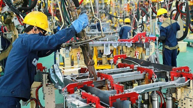 Việt Nam nổi lên trong lĩnh vực sản xuất, ngày càng cạnh tranh vị thế với Ấn Độ