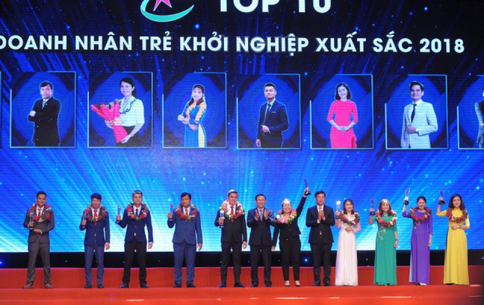 vinh danh 10 doanh nhan tre khoi nghiep xuat sac 2018