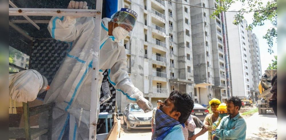 Ấn Độ: Dịch Covid-19 vẫn 'nóng' lên từng ngày, số ca nhiễm vượt 3 triệu người