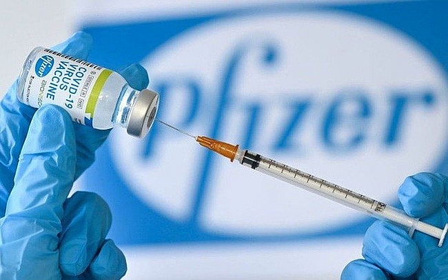 Tiêm vaccine Covid-19: Chuyên gia của Pfizer