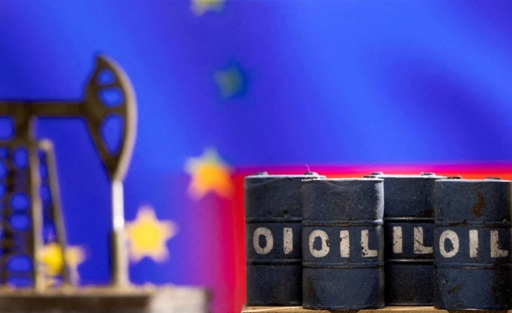 Muôn kiểu ‘lách’ trừng phạt, EU cứ cấm vận, Nga vẫn cứ xuất khẩu dầu và tăng thu ngân sách