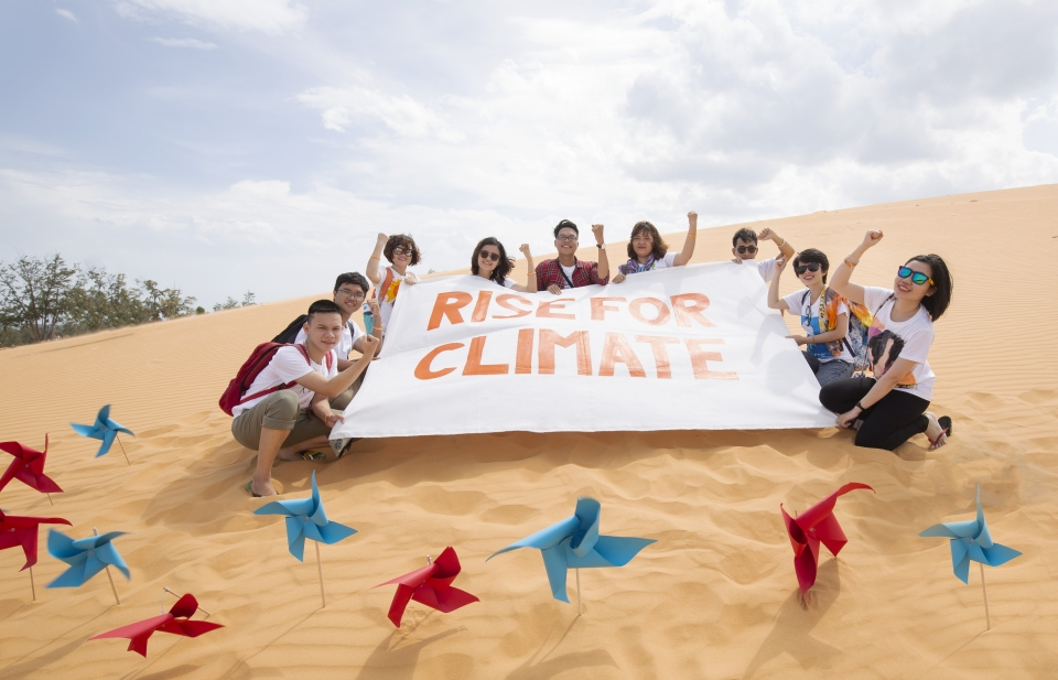 Thanh Bùi cùng nhiều nghệ sĩ trẻ kêu gọi chống biến đổi khí hậu