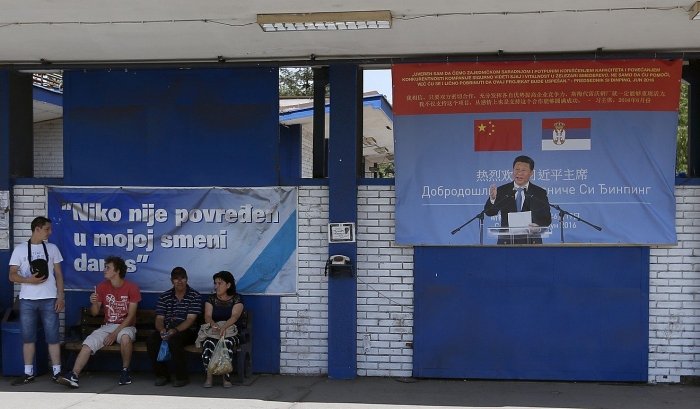 gia tang anh huong tai balkan trung quoc khien my eu nhu ngoi tren dong lua