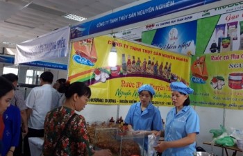 100 gian hàng tham gia Hội chợ các sản phẩm thủy sản tại Hà Nội