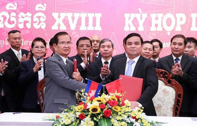Kỳ họp thứ 18 Ủy ban Chuyên trách Chính phủ Việt Nam-Campuchia