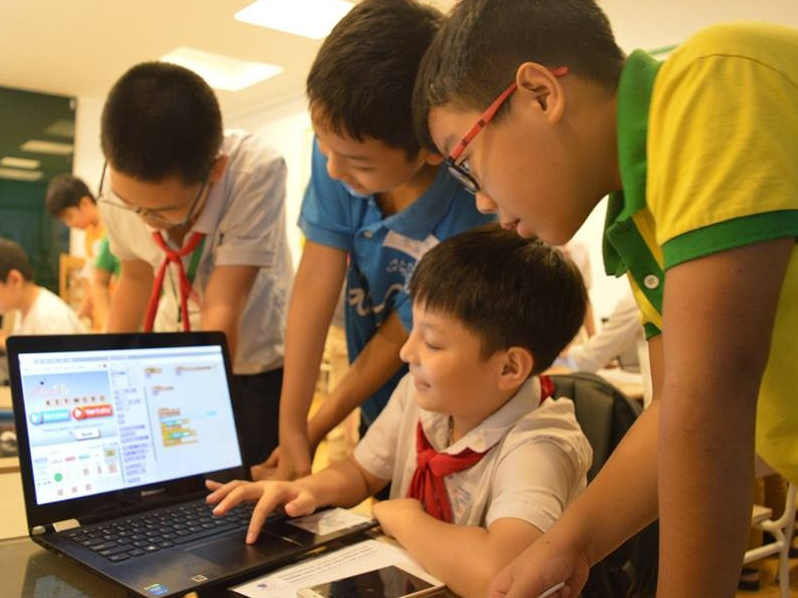 28 học sinh Việt Nam thi tài lập trình tại Indonesia