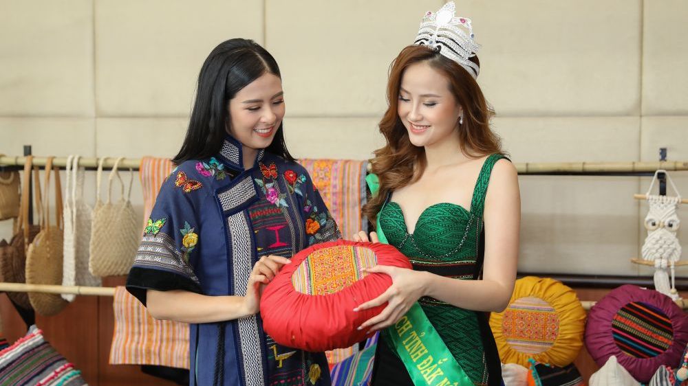 Nhiều đoàn nghệ nhân quốc tế tham dự Lễ hội văn hóa thổ cẩm Việt Nam 2020