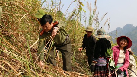 'Bốn cùng' với nhân dân, bảo vệ bình yên biên giới