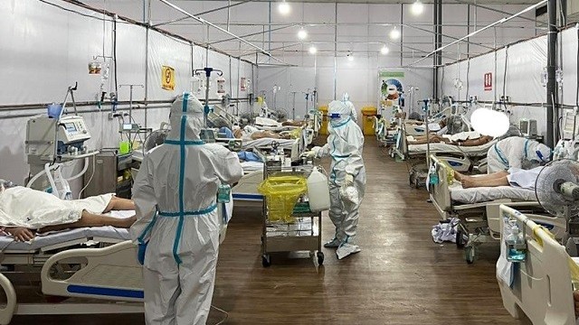 Tối 28/11, Việt Nam có thêm 12.936 ca mắc Covid-19 mới tại 57 tỉnh, thành; 190 ca tử vong, nhiều tỉnh tăng số ca nhiễm
