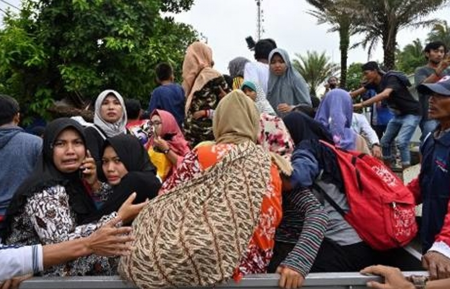 Dân Indonesia hoảng loạn vì cảnh báo sóng thần mới