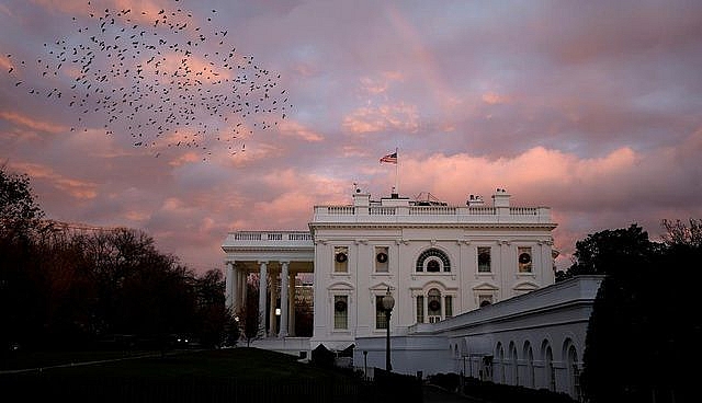 Nhân viên ồ ạt rời bỏ Nhà Trắng trước khi ông Trump mãn nhiệm