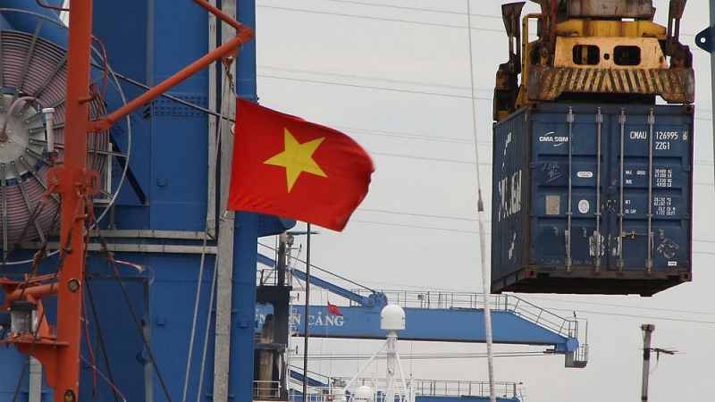 Kinh tế Việt Nam 'vươn mình' sau 'bão' Covid-19