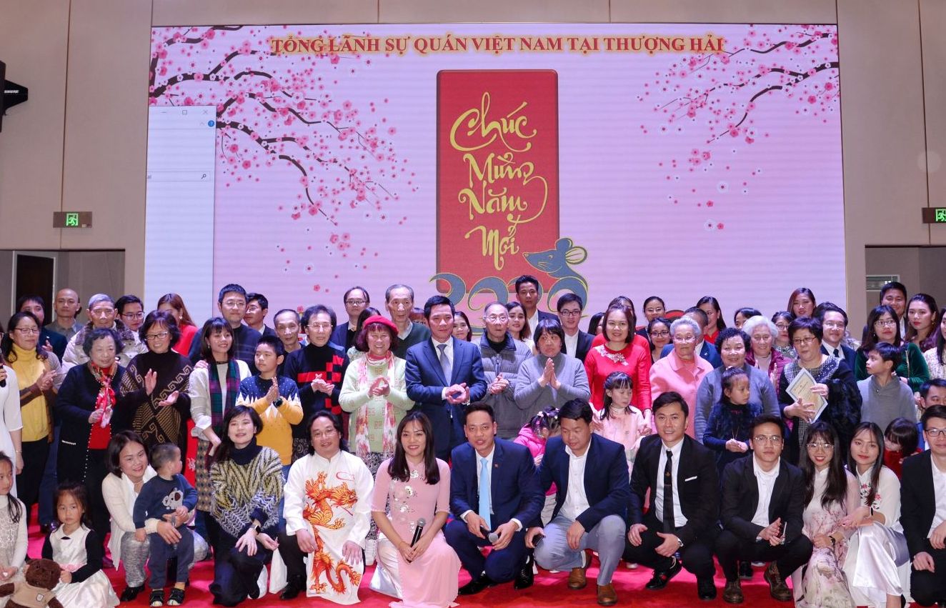 Tưng bừng lễ đón Năm mới 2020 của cộng đồng người Việt tại Thượng Hải