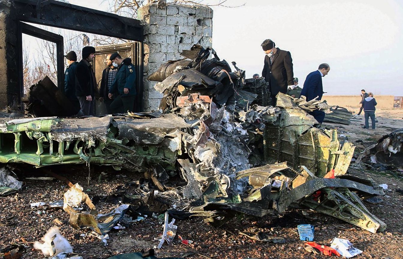 Ukraine ưu tiên hai giả thiết nguyên nhân vụ rơi máy bay ở Iran