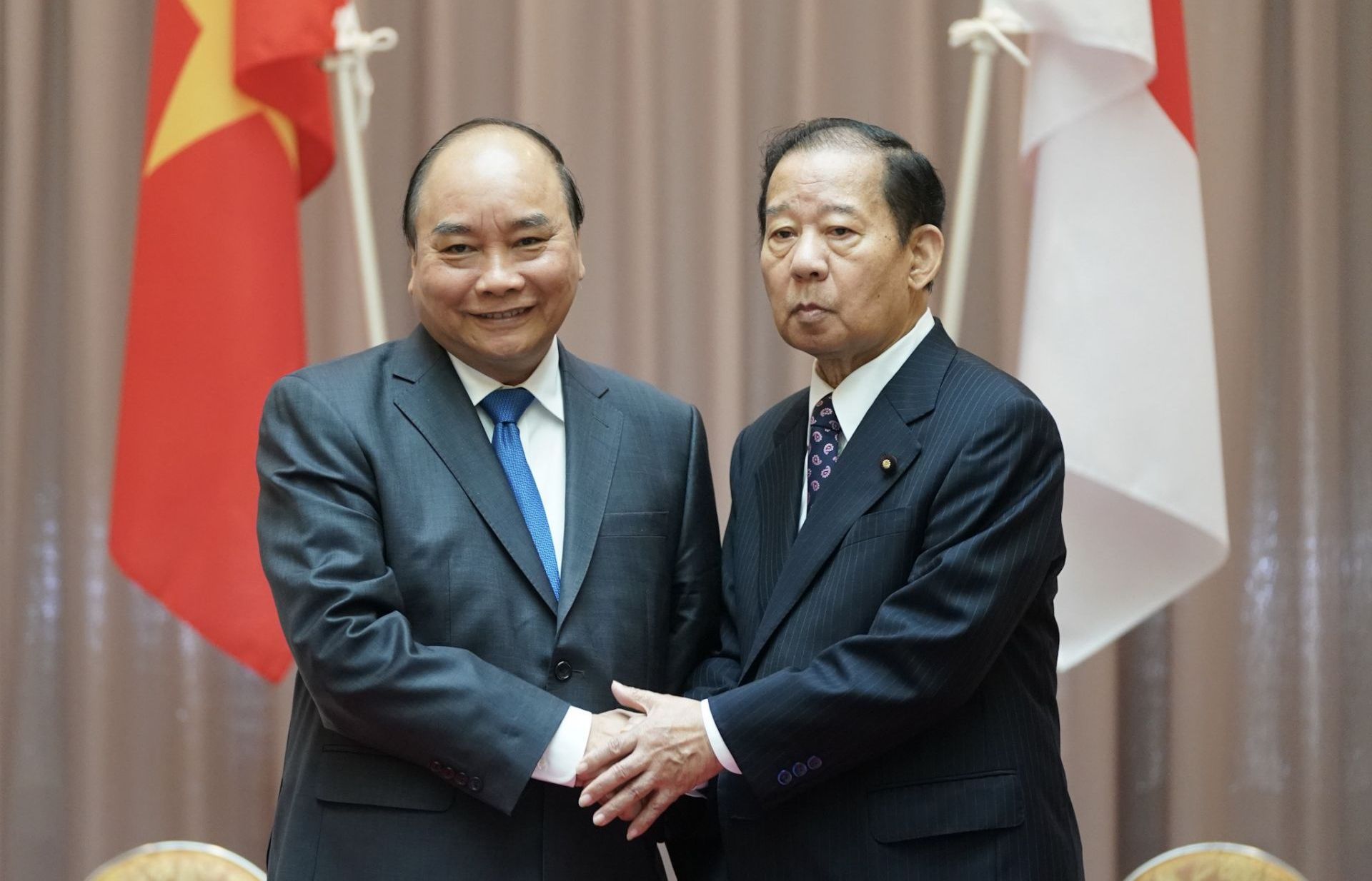 Tổng Thư ký đảng Dân chủ Tự do, Chủ tịch Liên minh Nghị sỹ hữu nghị Nhật - Việt thăm Việt Nam