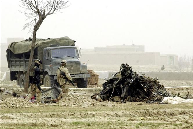 lau nam goc xac nhan may bay quan su my roi tai afghanistan