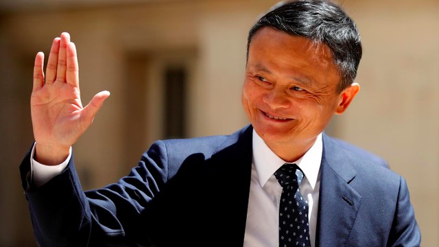 Jack Ma trở lại sau hai tháng vắng bóng, mang theo 